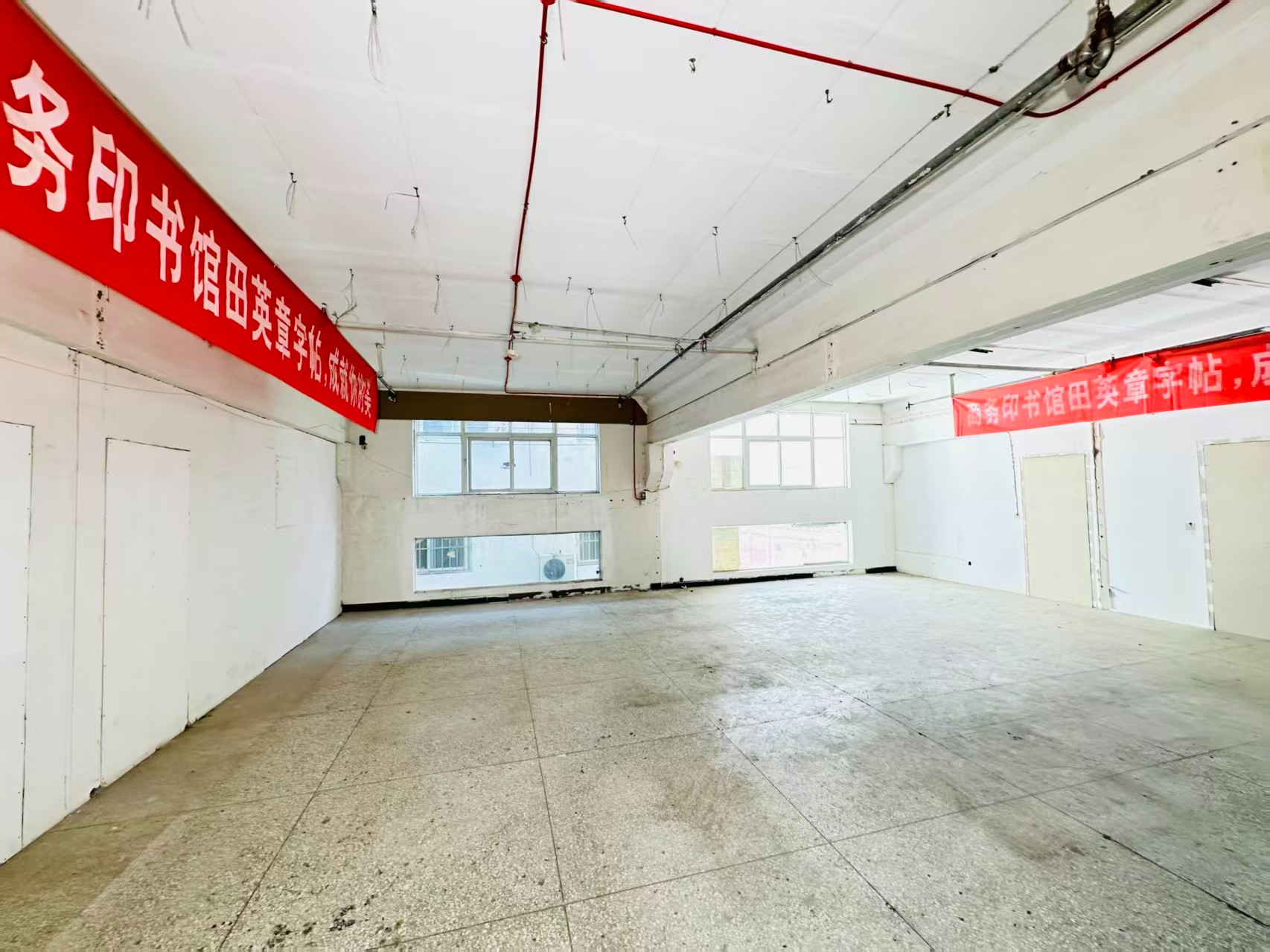 学院路建议再强化“人工智能算力中心、AI应用孵化、数字经济示范园”等产业概念，会更符合产业园招商语言_COPY